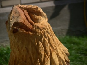 chainsaw wood sculpture