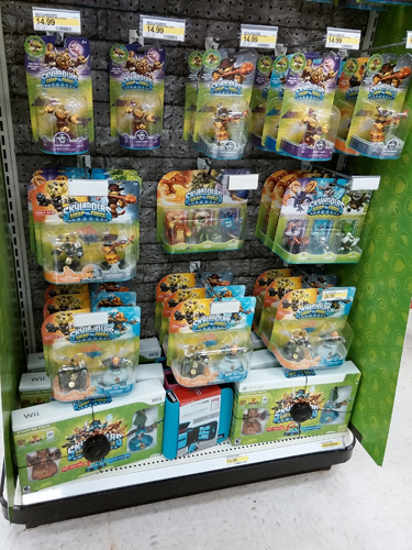 Skylander figurines